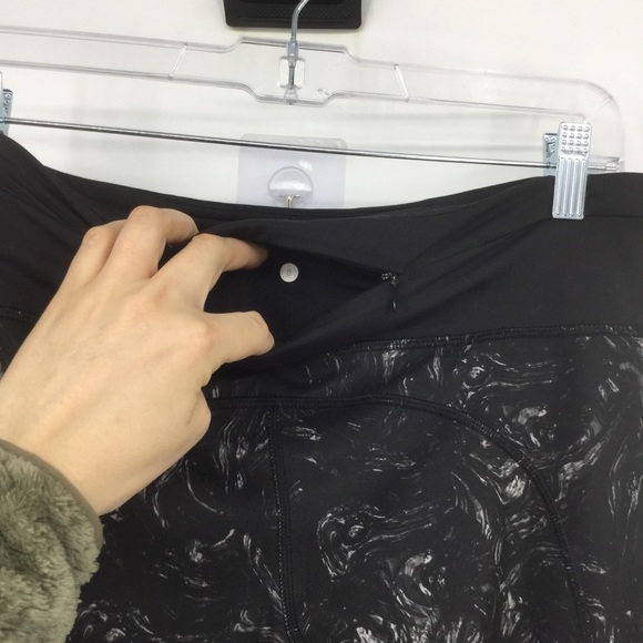 Lululemon Speed Tight Arsenal Gray Black Leggings - Picture 5 of 5